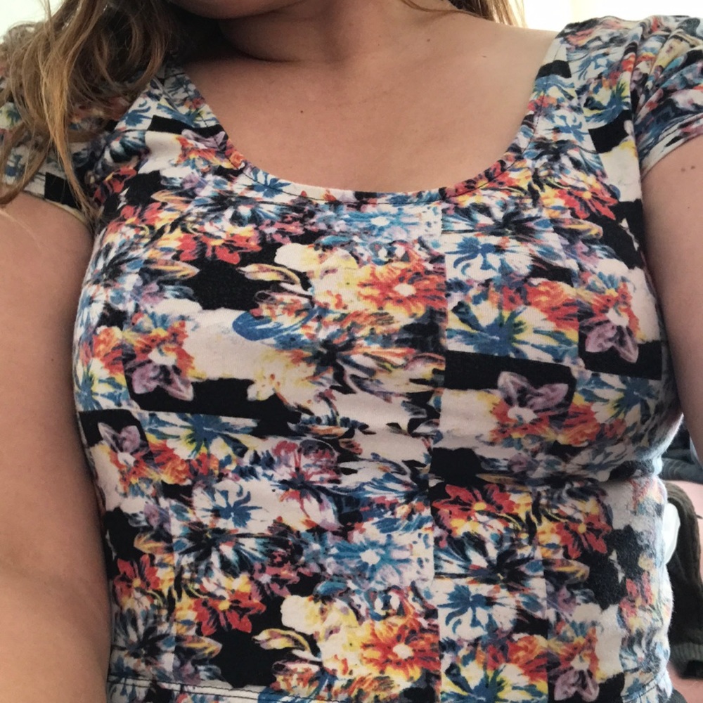 Colorful crop 👚